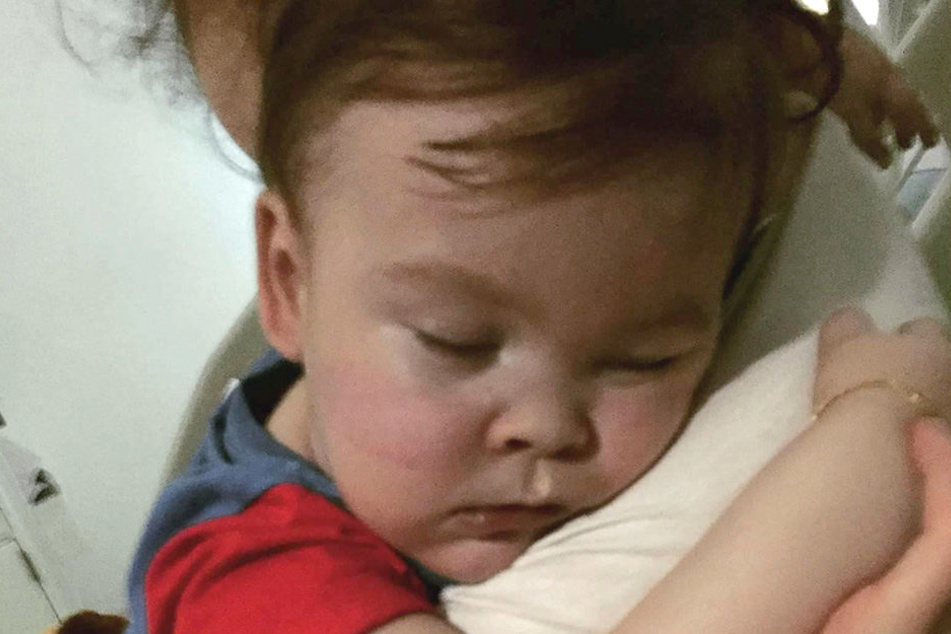 Der kleine Alfie leidet unter einer schweren neurologischen Krankheit.