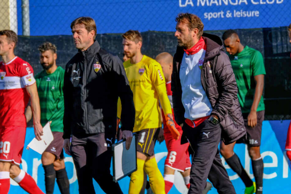 Kämpferisch in die Rückrunde: Coach Markus Weinzierl und sein VfB. (Symbolbild)
