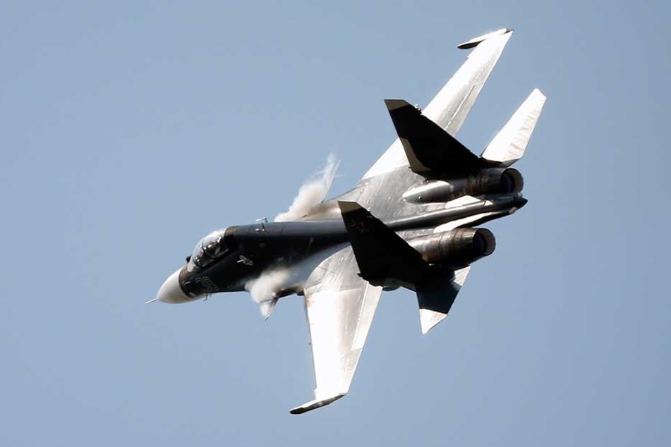 Eine Sukhoi SU25 wurde nach Angaben der Rebellen abgeschossen.