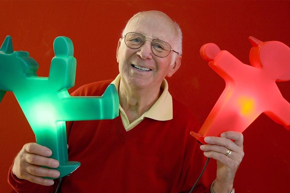 Grün heißt Gehen, Rot heißt Stehen. Heute zieren seine Hutträger auch Taschen, Lampen und T-Shirts.
