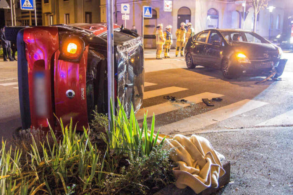 Der Toyota hatte Vorfahrt, doch die Smart-Fahrerin hatte ihn nicht gesehen.