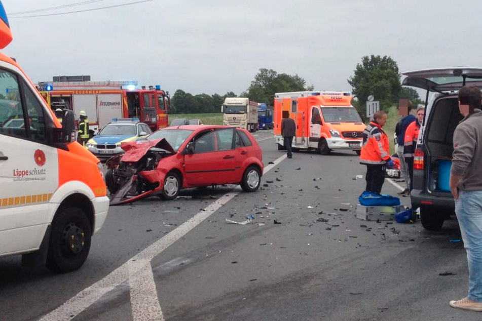 Drei Wagen konnten nach dem Unfall nicht mehr weiterfahren.