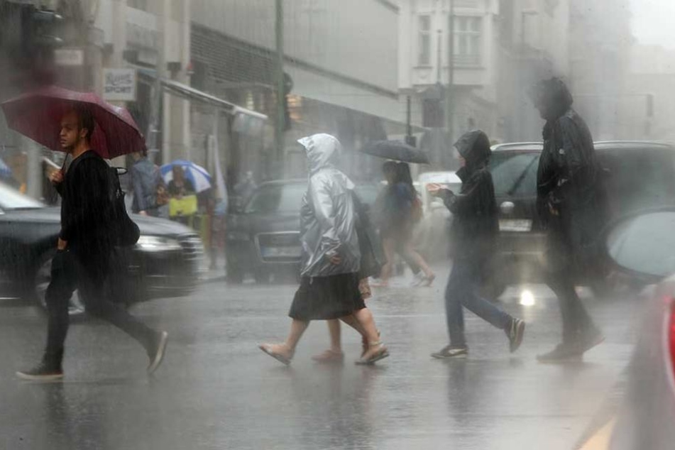 Dauerregen in Berlin. Bis zu 48 Stunden soll es schütten.