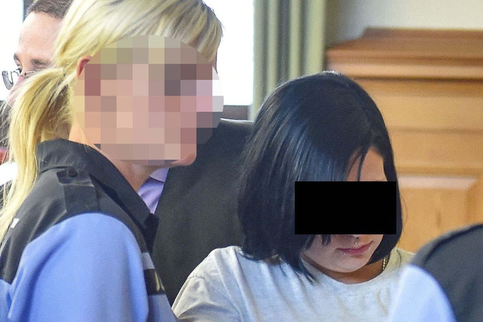Anne-Kathrin H. (24) ist zwar derzeit krank, aber der Mordprozess gegen sie
platzt deshalb nicht.