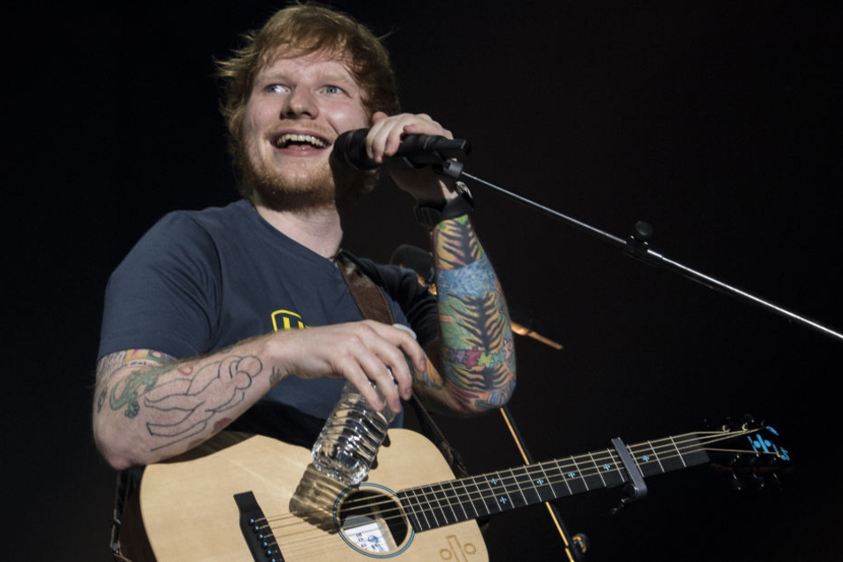 Ed Sheeran strahlt übers ganze Gesicht: Hat er schon seine Verlobte geheiratet?