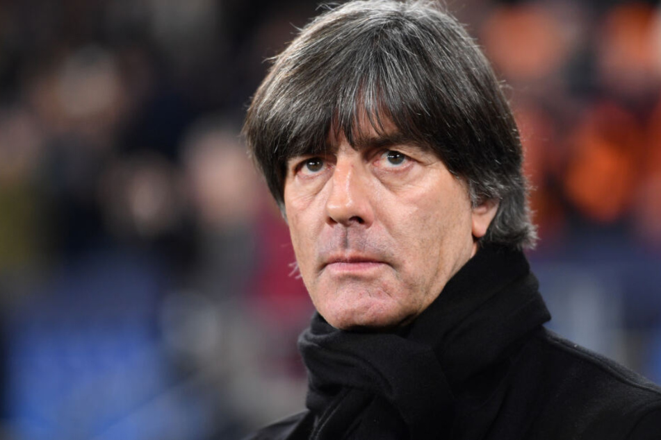 Bundestrainer Joachim Löw sieht Bayern und Liverpool auf Augenhöhe. (Archivbild)