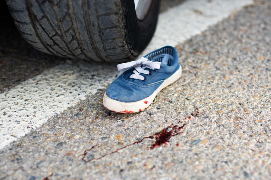 Der Junge wurde bei dem Unfall verletzt. (Symbolbild)