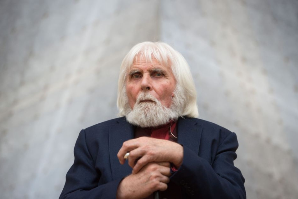 Karl-Heinz Adler (90) schuf das Wandbild in den 70er Jahren.