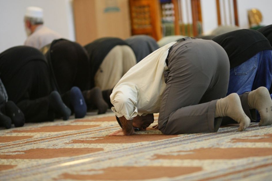 In der eigenen Religionsgemeinschaft herrscht oftmals Angst, selbst unter Extremismusverdacht zu geraten. (Symbolbild)
