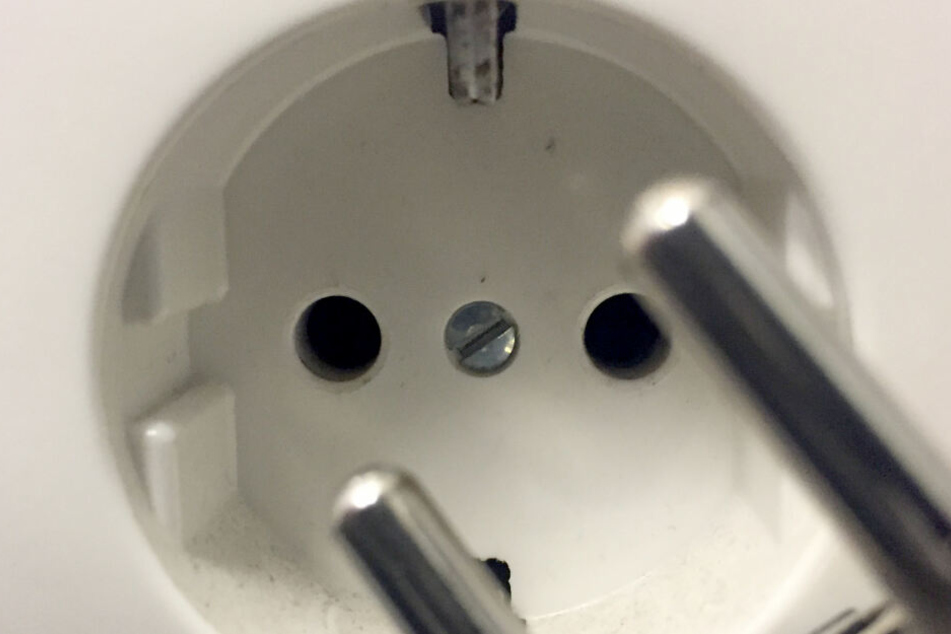 Die Opfer fügten sich selbst Stromschläge zu. (Symbolbild)