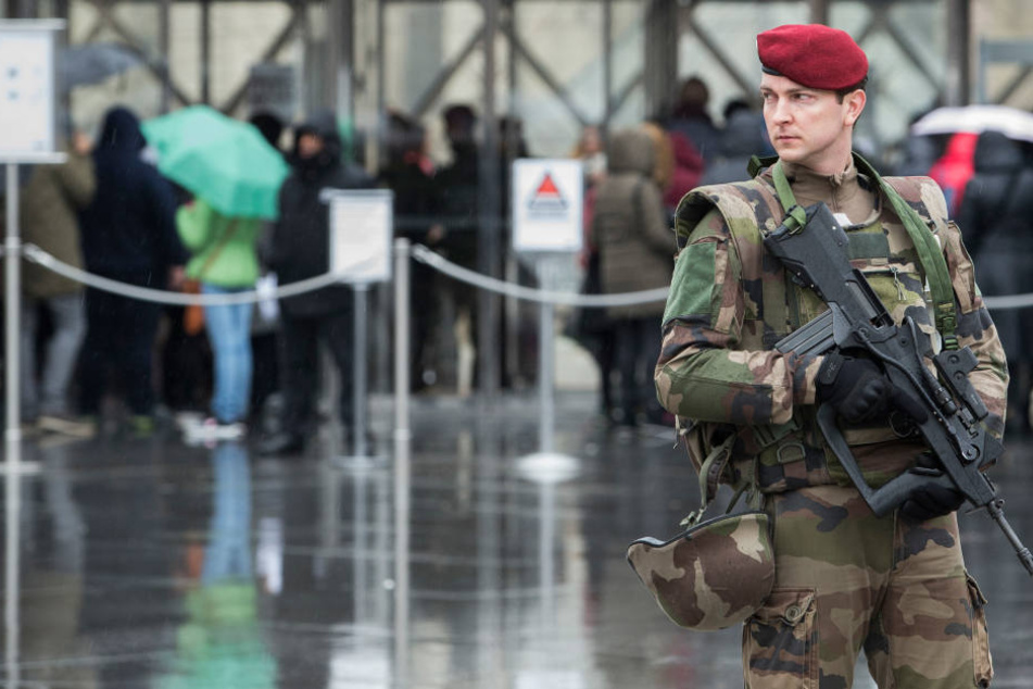 Patrouillierende Soldaten gehören immer öfter zum Bild in französischen Städten.