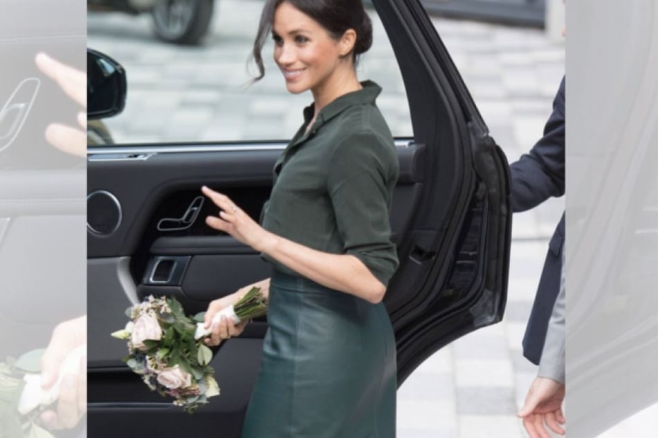 Was hat dieses Outfit mit einer Schwangerschaft zu tun? Bereits am 3.10. zeigte sich Meghan so und löste "Baby-Alarm" aus.