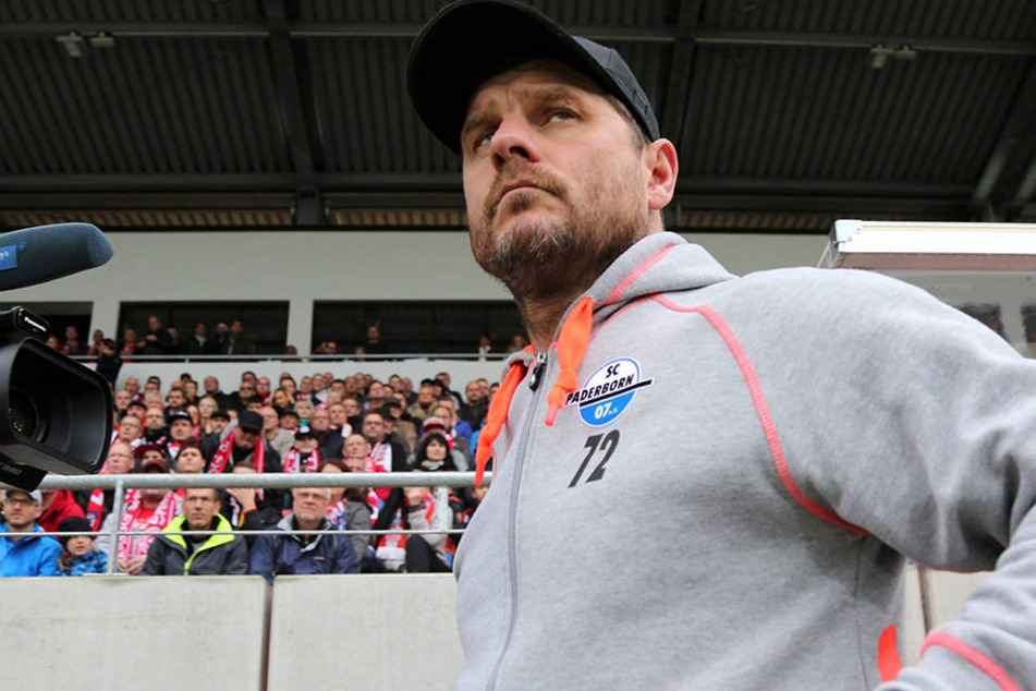 Kennt die Qualitäten des Gegners: SCP-Trainer Steffen Baumgart (45) erwartet ein schweres Spiel.