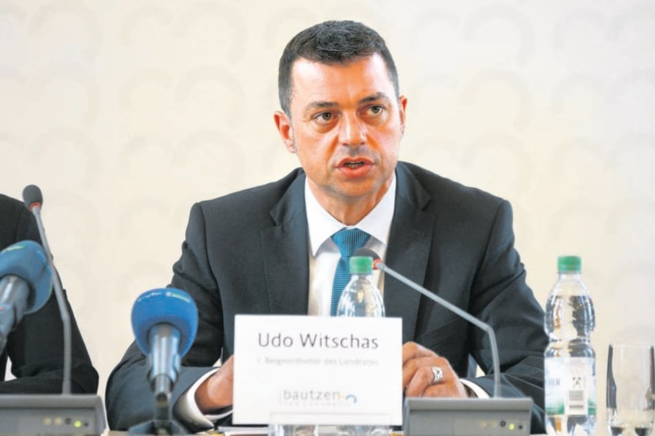 Udo Witschas (45, CDU) sorgt für bundesweite Schlagzeilen. Er beteuert, die
rassistische Ideologie der NPD „entschieden“ abzulehnen.