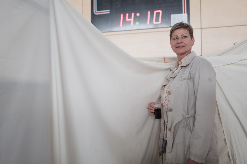 Elke Breitenbach (Die Linke), Senatorin für Integration, Arbeit und Soziales, kündigte an, dass die Sporthalle in Friedrichsfelde geschlossen werden soll.
