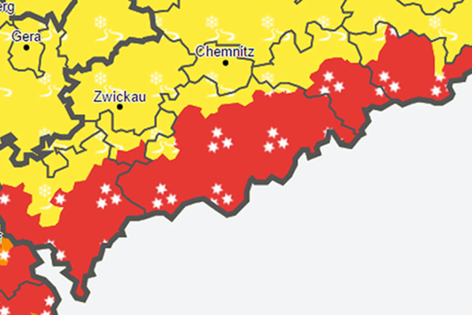 Für mehrere Bereiche in Sachsen gilt Warnstufe Rot.