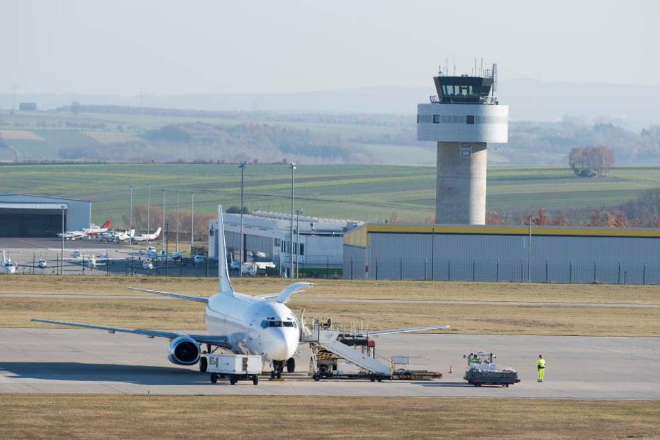 Der Flughafen Kassel wird derzeit geprüft.