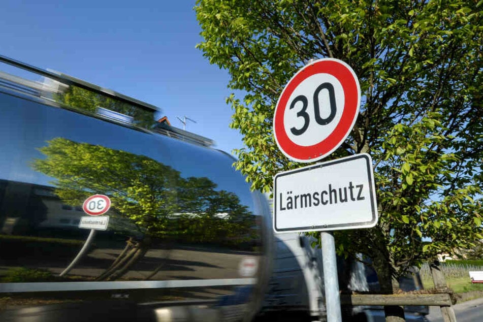 Der Lärmschutzbeauftragte Thomas Marwein fordert auch Tempo-30-Zonen. (Archiv)