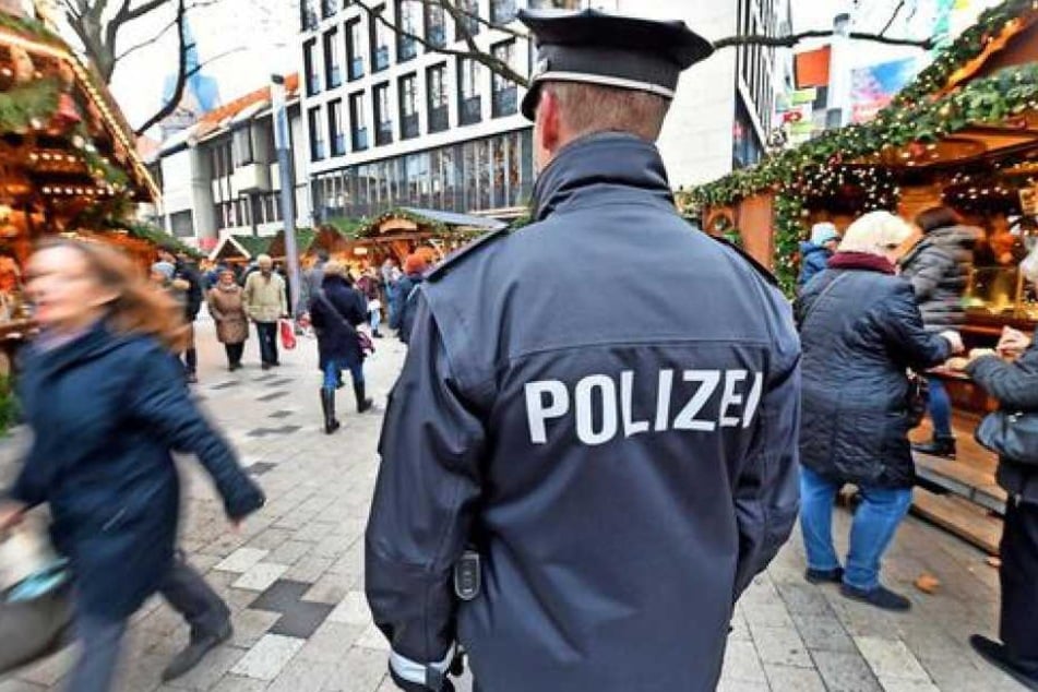 Die Polizei Poing hat Ermittlungen wegen Körperverletzung aufgenommen. (Symbolbild)