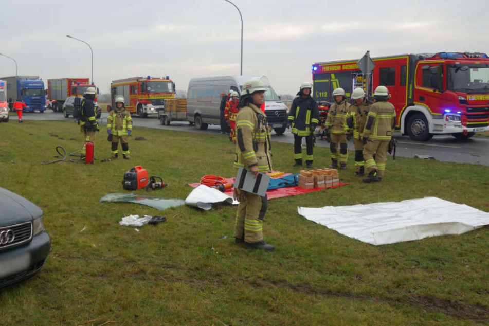 Die Feuerwehr war mit zahlreichen Einsatzkräften vor Ort.