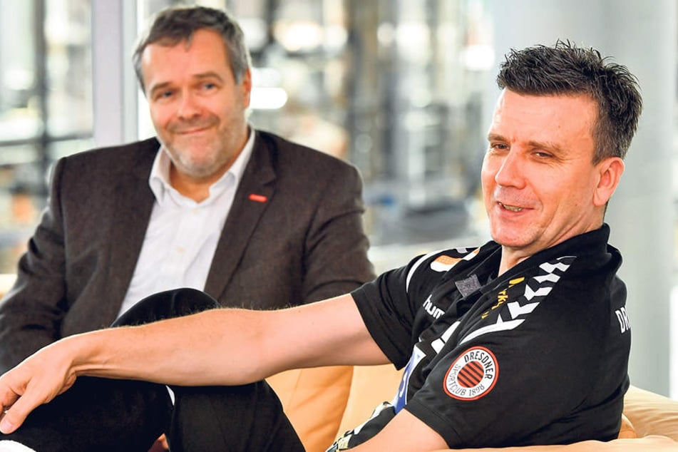 Sie brauchen keine „Beziehungscouch“! Es ist nicht zu übersehen: Vorstands-Chef Jörg Dittrich (l.) und Chefcoach Alex Waibl verstehen sich prächtig.