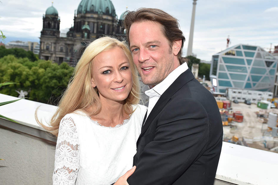 Drei Jahre sind Jenny Elvers und Steffen von der Beeck ein Paar.