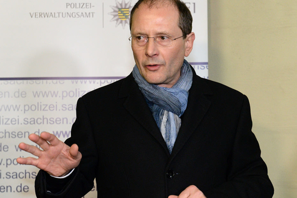 Markus Ulbig (CDU) spricht von Teufelszeug und will die Täter härter bestrafen.