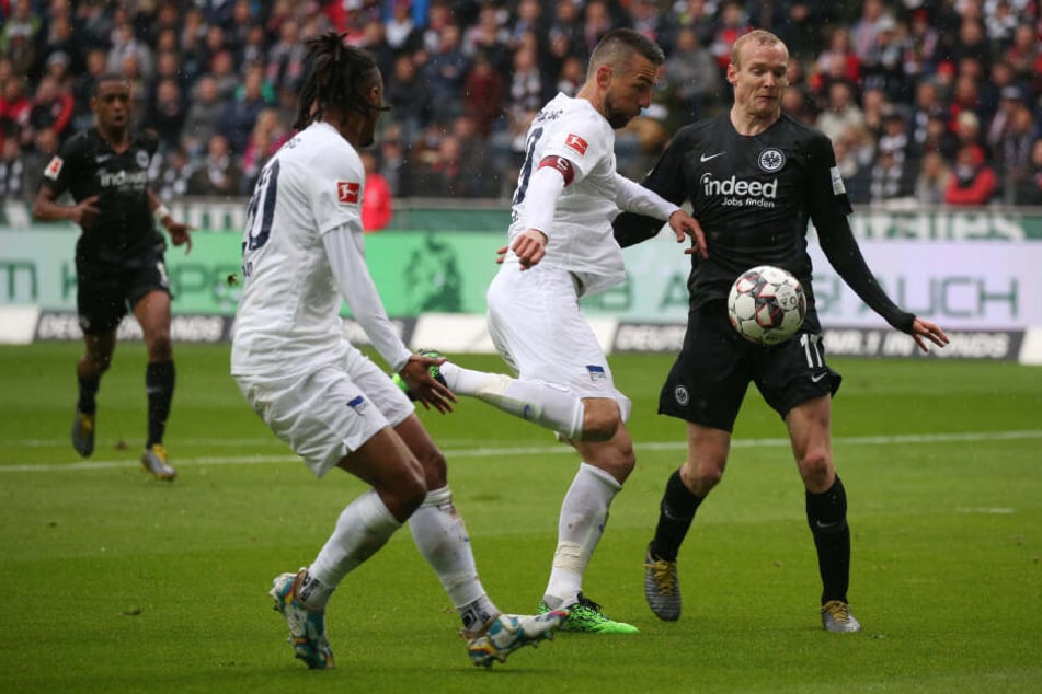 Vedad Ibisevic konnte in 60 Minuten für einige gefährliche Abschlüsse sorgen. Für den Bosnier kam Davie Selke in die Partei, der jedoch blass blieb.