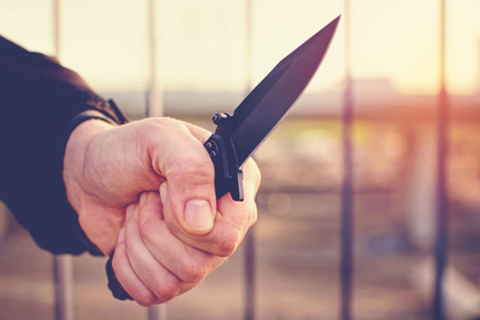 Messer wird vor allem bei jungen Menschen als Tatwaffe immer beliebter. (Symbolbild)