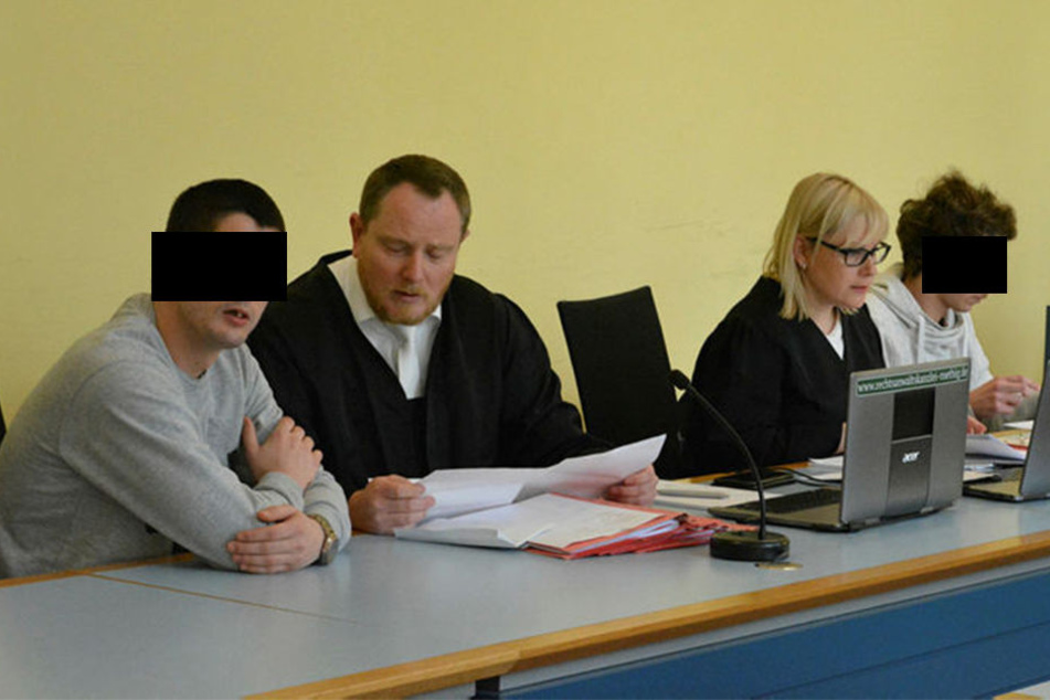 Das Einbrecher-Duo Michael A. (29, l.) und Tobias B. (22) muss in den
Knast.