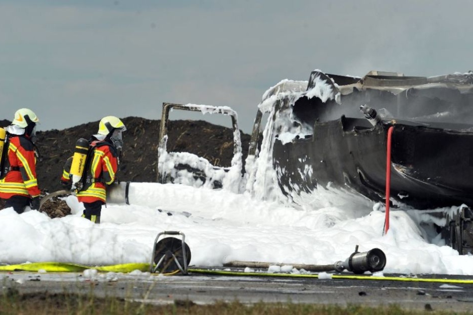 Das Feuer konnte am späten Nachmittag gelöscht werden. (Symbolbild)