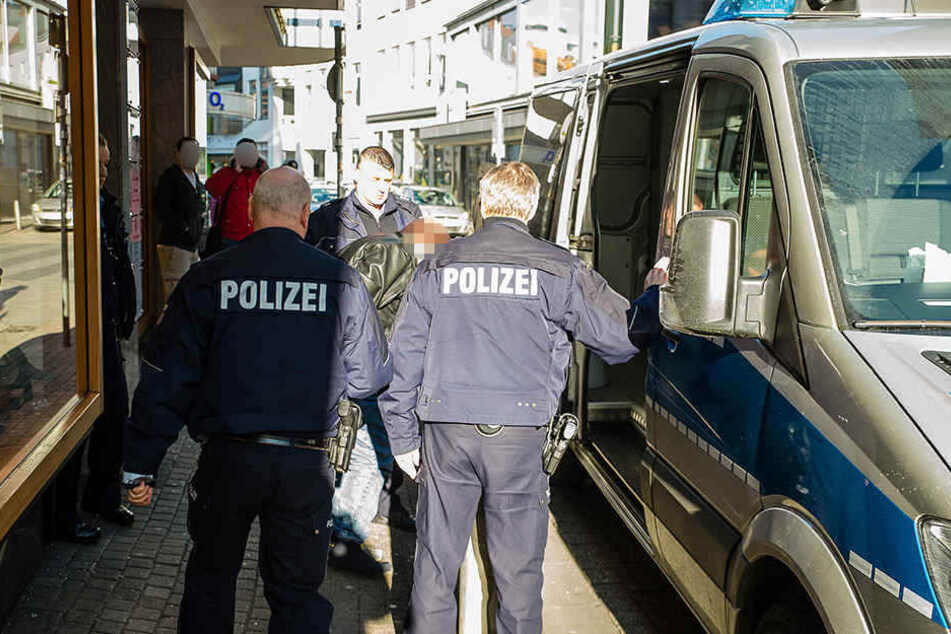 Noch am Tattag wurde der 51-Jährige als dringend tatverdächtig festgenommen.
