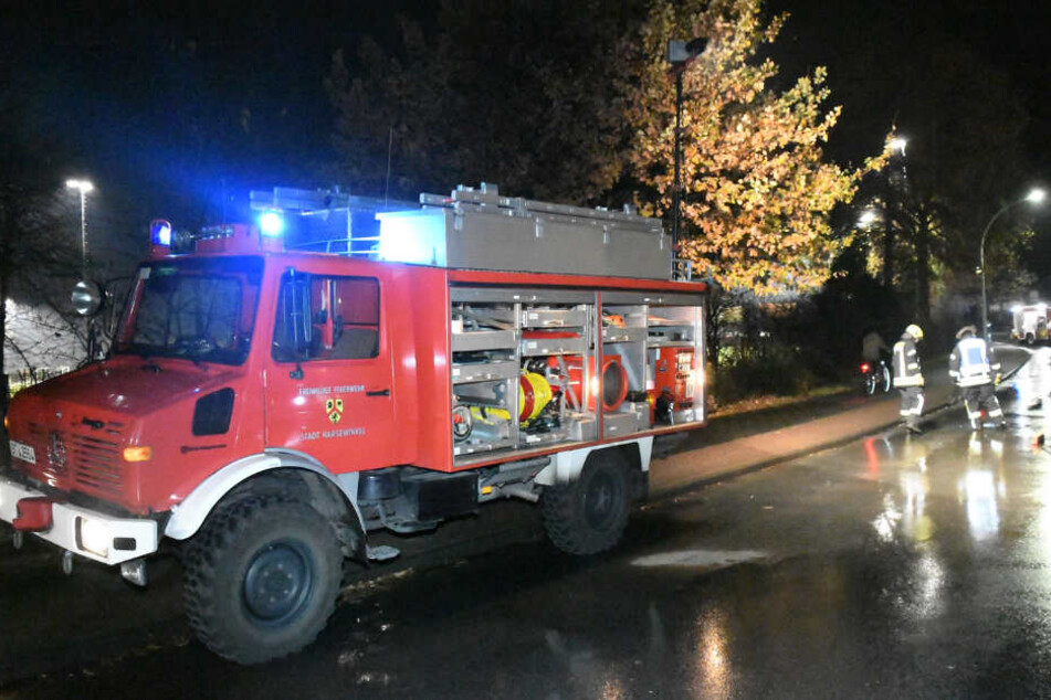 Auch zwei Löschzüge der Feuerwehr rückten an.