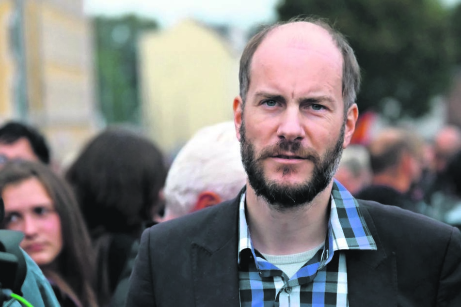 Rechtsanwalt Martin Kohlmann (41) steht im Verdacht, den Haftbefehl über eine Facebook-Präsenz verbreitet zu haben.