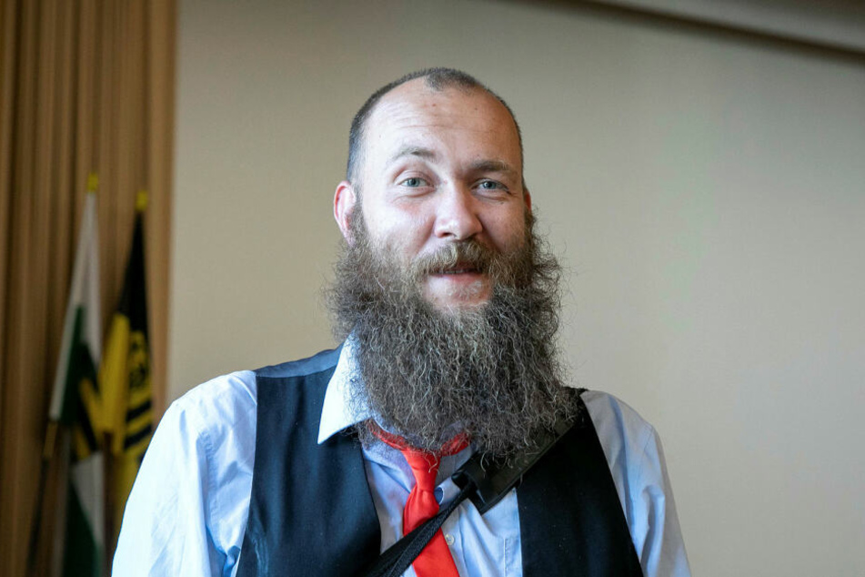Maximilian Aschenbach (34) sitzt seit September für die PARTEI im Stadtrat.