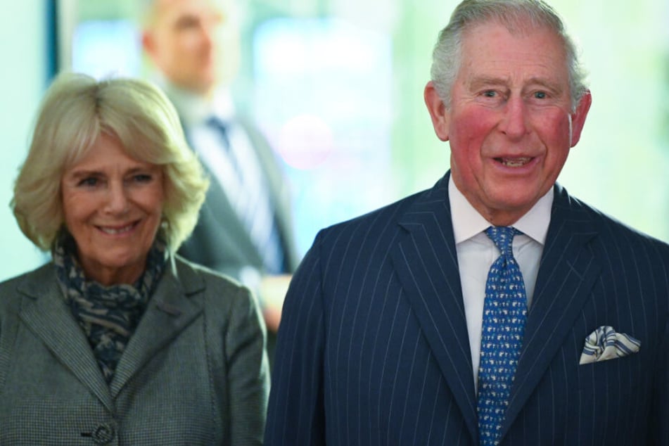 Prinz Charles (r.) und seine Frau Camilla (l.) statten München einen Besuch ab.