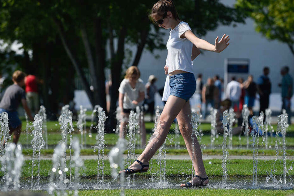 Wer kann, sucht sich in den kommenden zwei Tagen abkühlen am Wasser.