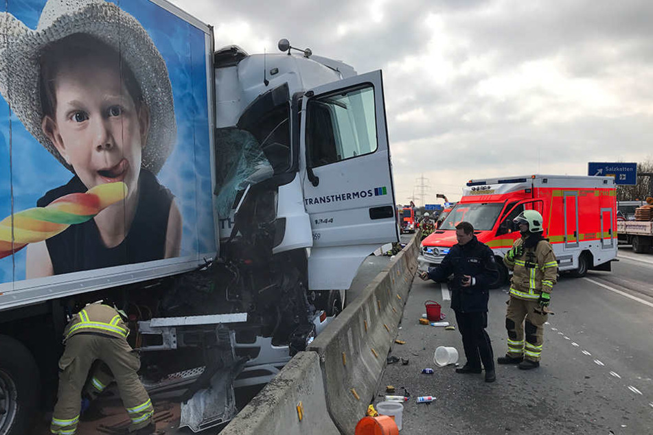 Für die Rettungskräfte war es ziemlich schwierig an die Unfallstelle zu gelangen.