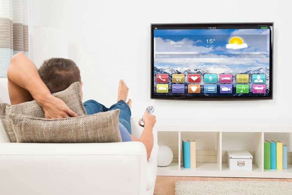Entspannt auf dem heimischen Sofa Serien gucken und dafür bezahlt werden, ganz so einfach ist es dann doch nicht.