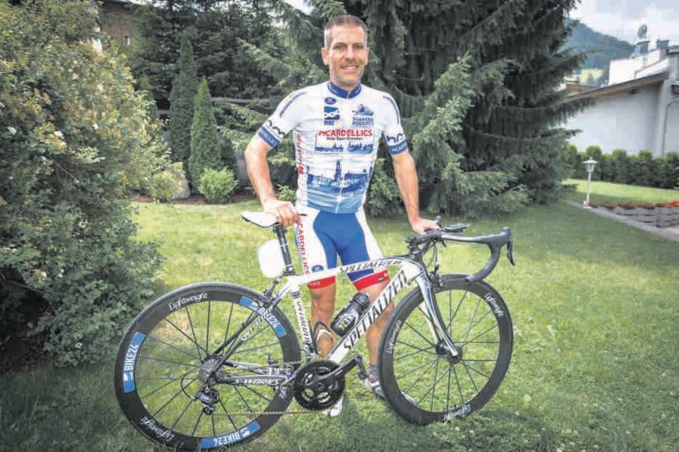Sonst fährt Matthias Reinfried (42) eher „normale“ Radrennen, aber: „Ich habe
den Startplatz als Geschenk zu meinem 40 Geburtstag bekommen.“