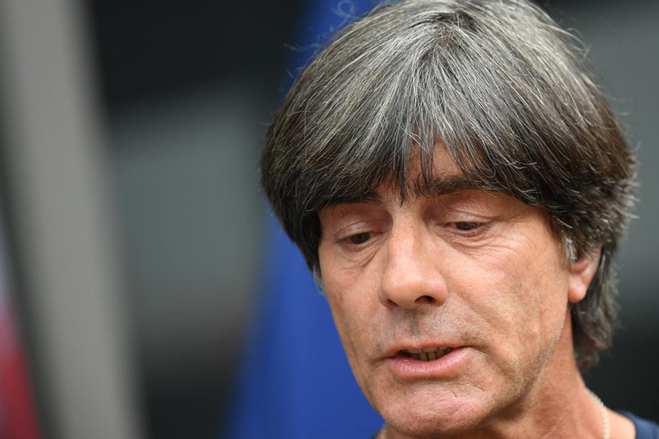 Joachim Löw (58) grübelt nach dem WM-Aus im Breisgau über seine Zukunft.