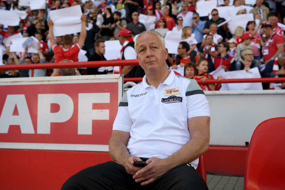 André Hofschneider wird beurlaubt. Nun beginnt die Suche nach einem neuen Cheftrainer.
