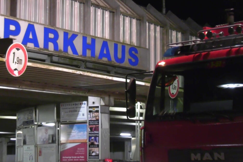 Eine 52 Jahre alte Frau wurde niedergeschossen und schwer verletzt.