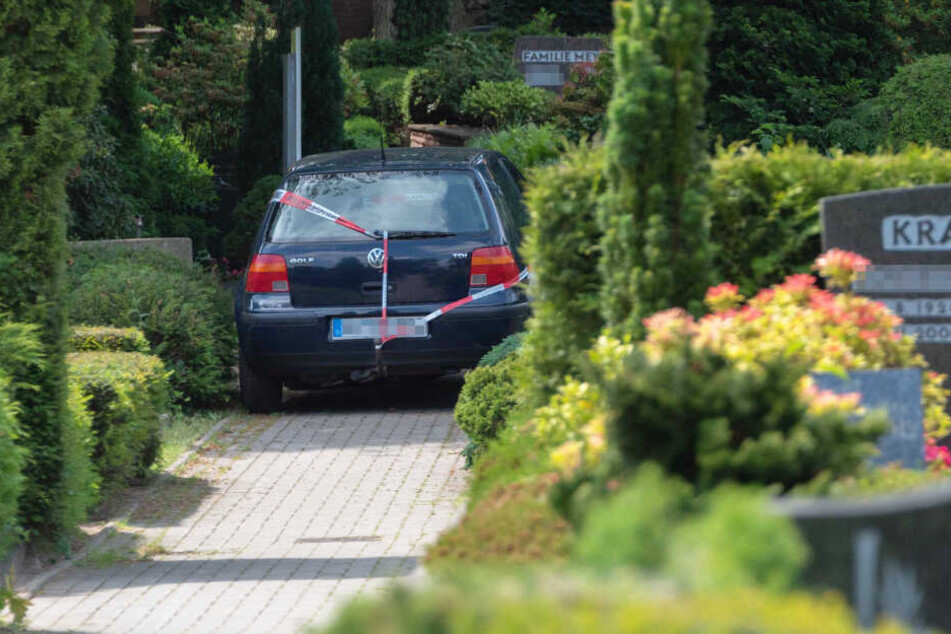 Das Auto der Rentnerin steht auf dem Friedhof in Jesteburg.