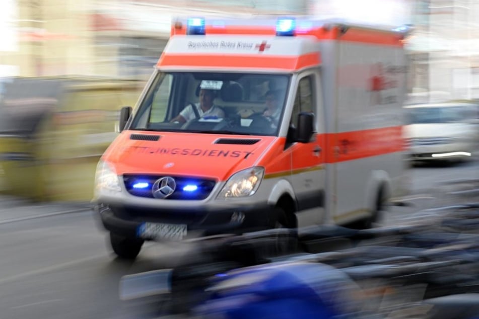 In Meißen wurde ein fünfjähriges Mädchen von einem Bus angefahren und schwer verletzt.