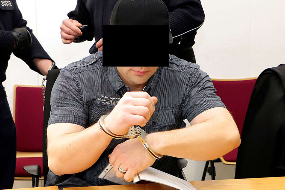 Robert G. (32) soll den Chemnitzer Rico S. (32) getötet haben. Der Angeklagte schweigt bisher.