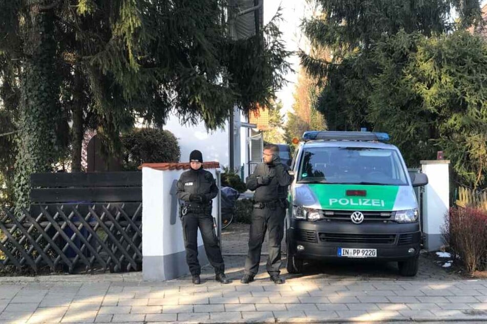 Die Frau starb eines gewaltsamen Todes.