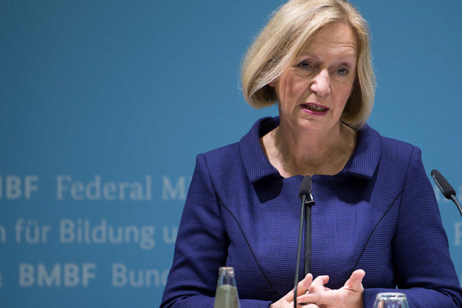 Bundesbildungsministerin Johanna Wanka (66) hat sich Gedanken um die Integration in Schulklassen gemacht.