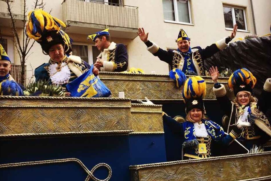 Die Treuen Husaren kurz vor dem Kutschen-Unfall am Montag.