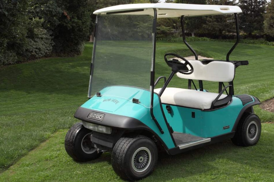 Von einem Golfplatz hatten die beiden jungen Männer ein Golfcart gestohlen. (Symbolbild)
